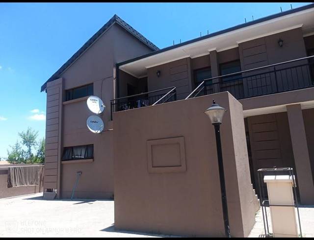 2 BEDROOM DUPLEX FOR SALE IN HELDERWYK